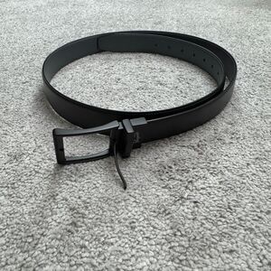 Penguin Bonded Leather Reversible Buckle Belt Mens 42/105 Black Matte Work NWOT